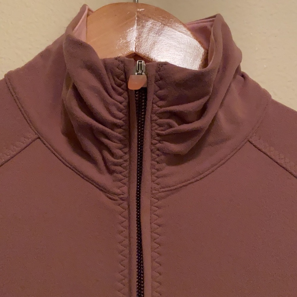 Lucy zip-up - Picture 10 of 10